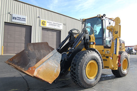 M16R on a Caterpillar IT28G